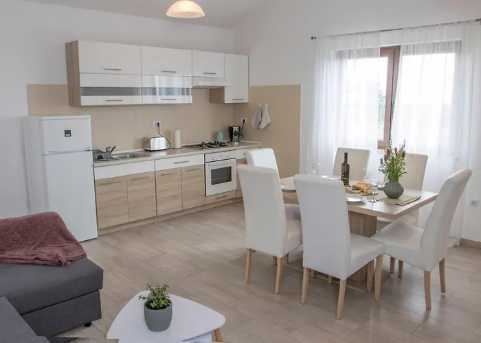 Mara Apartman Vizinada