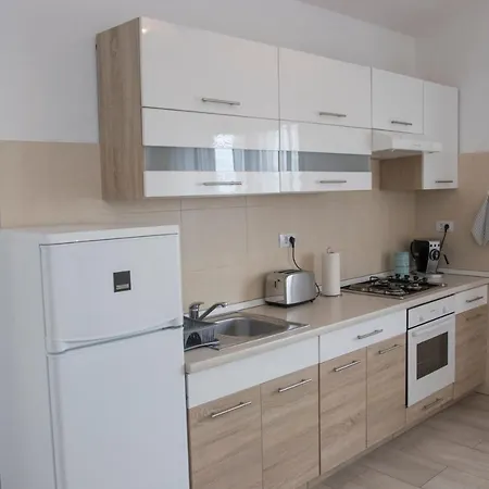 Mara Apartman