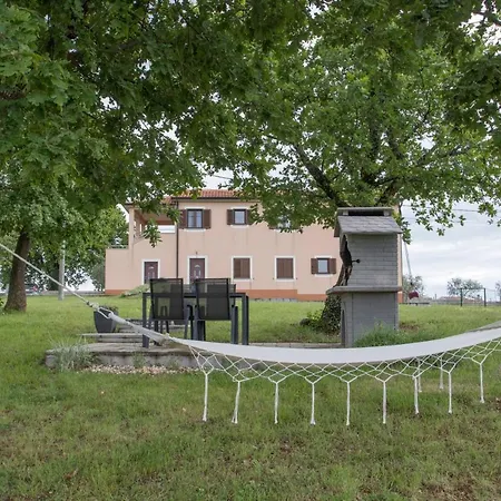 Mara Apartman *